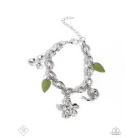 Cottagecore Cameo - Green