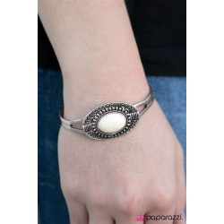 Mountain Pass White Bracelet