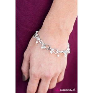 Tender Hearts White Bracelet