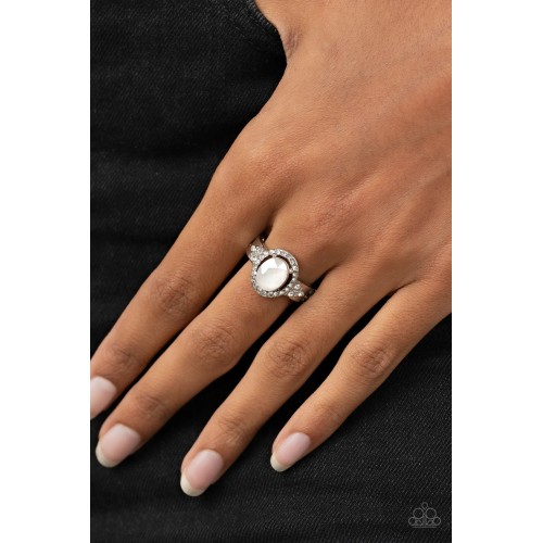 Dazzling I Do's White Ring