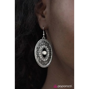 After Ever After White/Silver Earring
