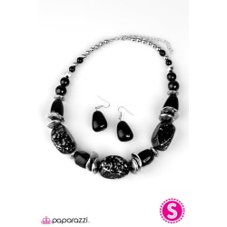 In Good Glazes Black Necklace