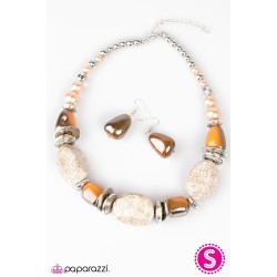 In Good Glazes Peach Necklace