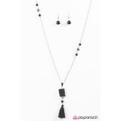 Taste Of India Black Necklace